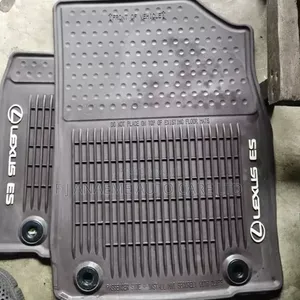 Wine Colour Lexus Es350 Footmat Rubber Carpet