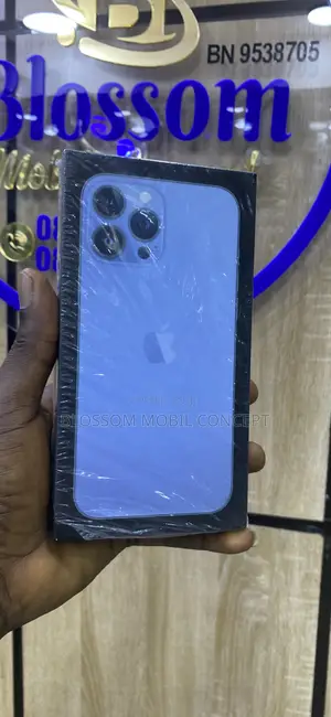 New Apple iPhone 13 Pro Max 128 GB Blue