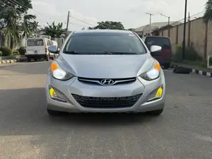 Hyundai Elantra SE 4dr Sedan (1.8L 4cyl 6A) 2015 Silver