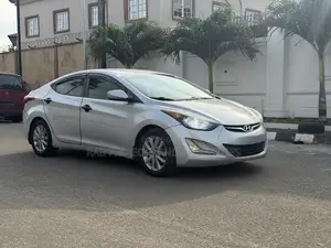 Hyundai Elantra SE 4dr Sedan (1.8L 4cyl 6A) 2015 Silver