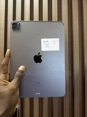 Apple iPad Pro 11 (2020) 128 GB Silver