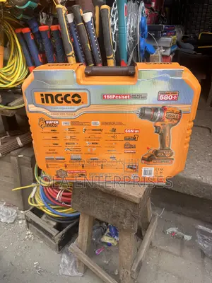 Portable 166-Piece Tool Set