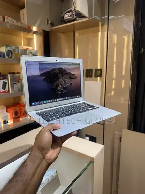 Laptop Apple MacBook Air 2017 8GB Intel Core i5 SSD 256GB
