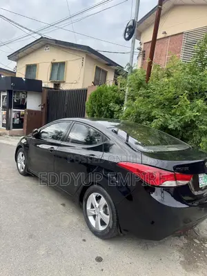 Hyundai Elantra GLS Sedan FWD (1.8L 4cyl 6A) 2013 Black