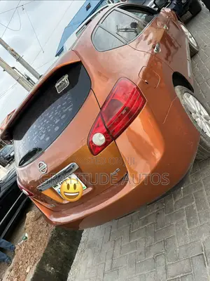 Nissan Rogue S 2012 Brown