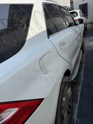 Mercedes-Benz M Class ML350 4MATIC 4dr SUV AWD (3.5L 6cyl 7A) 2015
