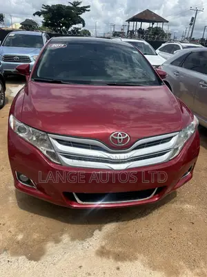 Toyota Venza XLE AWD 2013 Red