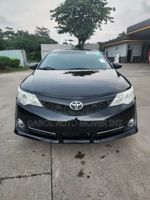 Toyota Camry SE 4dr Sedan (2.5L 4cyl 6A) 2013 Black