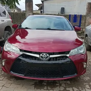 Toyota Camry 2017 Red