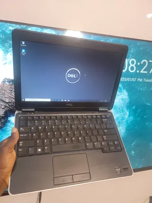 Laptop Dell Latitude E7240 8GB Intel Core i7 SSD 256GB