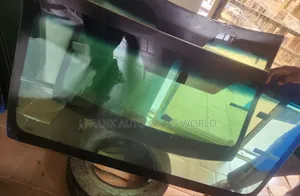 Honda H R v 2017 Windscreen Glass