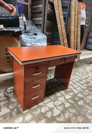 Modern Office Table - 4 Feet