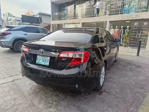 Toyota Camry SE 4dr Sedan (2.5L 4cyl 6A) 2013 Black