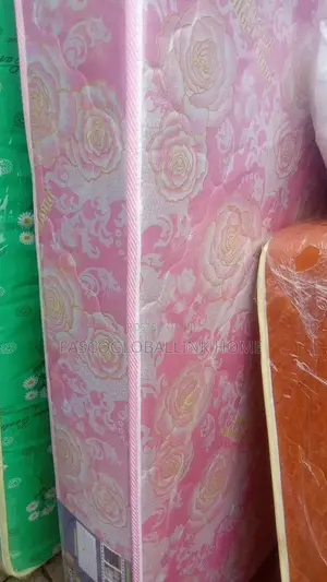 4 and Half by 6ft by 10 Inches Semi Orthopedic Mattress