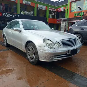 Mercedes-Benz E320 2004 Silver