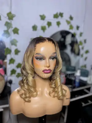 Wigs Stylist