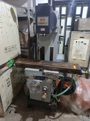 Vertical Knee-Type Milling Machine