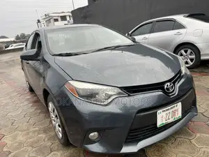Toyota Corolla L 4dr Sedan (1.8L 4cyl 4A) 2014 Gray