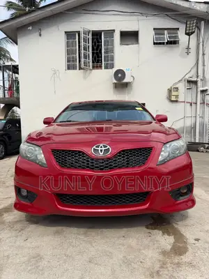 Toyota Camry SE 4dr Sedan (2.5L 4cyl 6AM) 2010 Red
