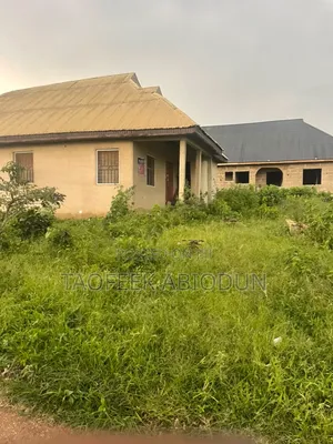 3bdrm Bungalow in Temidayo Estate, Olorunda-Osun for rent