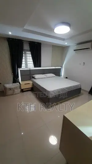 3bdrm Maisonette in Banana Island Road for rent