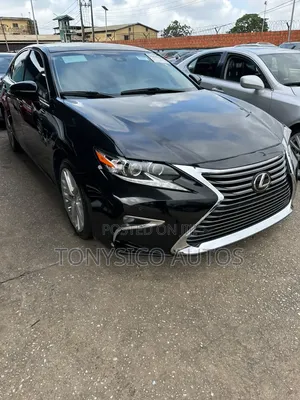 Lexus ES 2016 Black