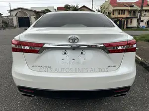 Toyota Avalon XLE 4dr Sedan (3.5L 6cyl 6A) 2014 Off white