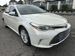 Toyota Avalon XLE 4dr Sedan (3.5L 6cyl 6A) 2014 Off white