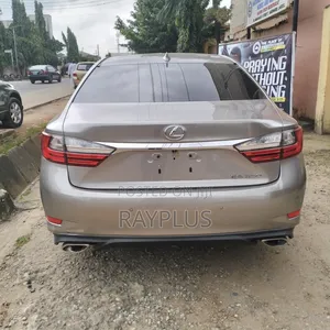 Lexus ES 2017 Gold