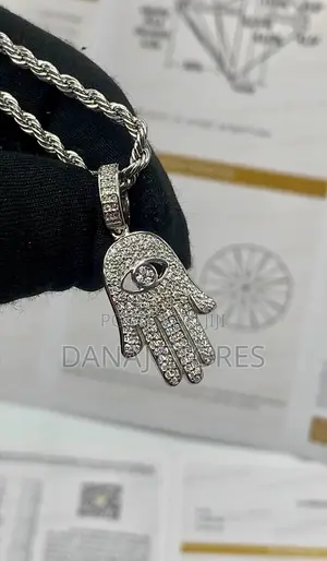VVS Moissainte Hamsa  Necklace
