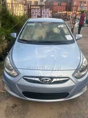 Hyundai Accent 2012 Blue