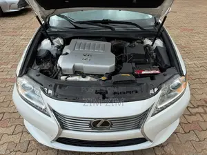 Lexus ES 350 FWD 2013 White