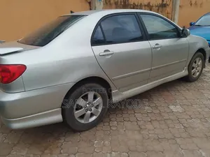 Toyota Corolla 2004 Silver