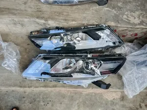 Head Lamp Honda Crosstoure 2010