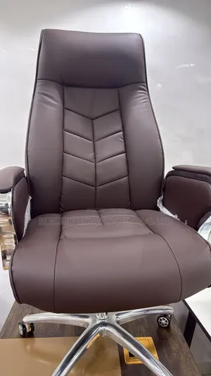 Executive Swivel Chair With High Back