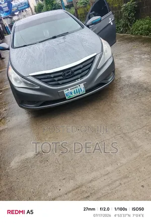 Hyundai Sonata Limited Sedan FWD (2.4L 4cyl 6A) 2013 Gray