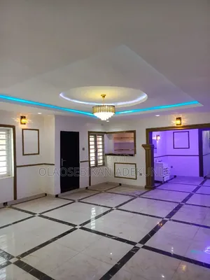 2bdrm Block of Flats in Airport Alakia for rent