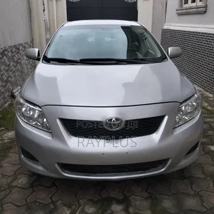 Toyota Corolla 2010 Silver