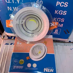 Akt Spot Light
