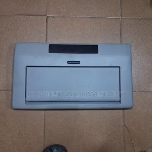 Toyota Sienna Roof DVD Screen for 2012 - 2015. Tested Ok