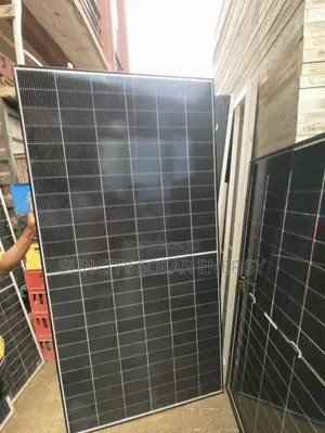 635w/46v/144cells All Black Bifacial Jinko Solar Panels