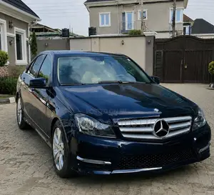 Mercedes-Benz C300 Luxury 4Matic Sedan AWD (3.0L 6cyl 7A) 2012 Blue