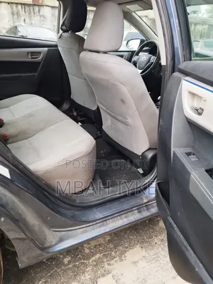 Toyota Corolla 2016 Gray