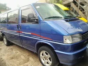 Volkswagen Transporter 2004 Blue