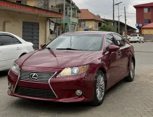 Lexus ES 2013 Red