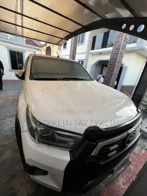 Toyota Hilux 2010 Facelifted to 2023