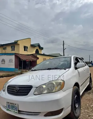Toyota Corolla 2006 White