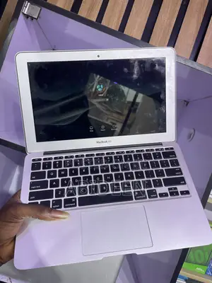 New Laptop Apple MacBook Air 2015 4GB Intel Core i5 SSD 128GB