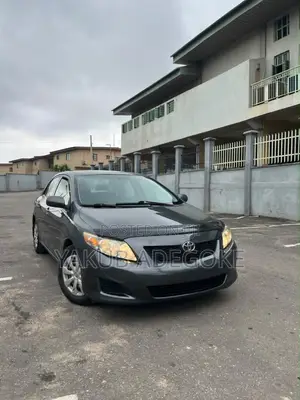 Toyota Corolla 2010 Gray