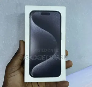New Apple iPhone 15 Pro Max 256 GB Black